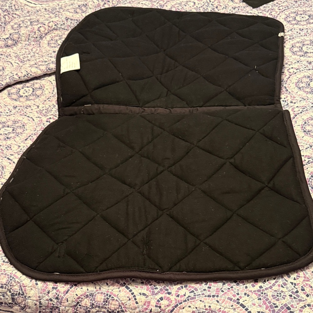 Lettia Collection Black and White Fleur-de-Lis English Saddle Pad 🐴 - Picture 3 of 6